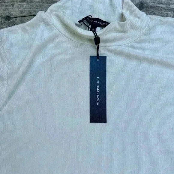 Cream BCBG Mock Neck Knit Top NWT - Picture 2 of 4